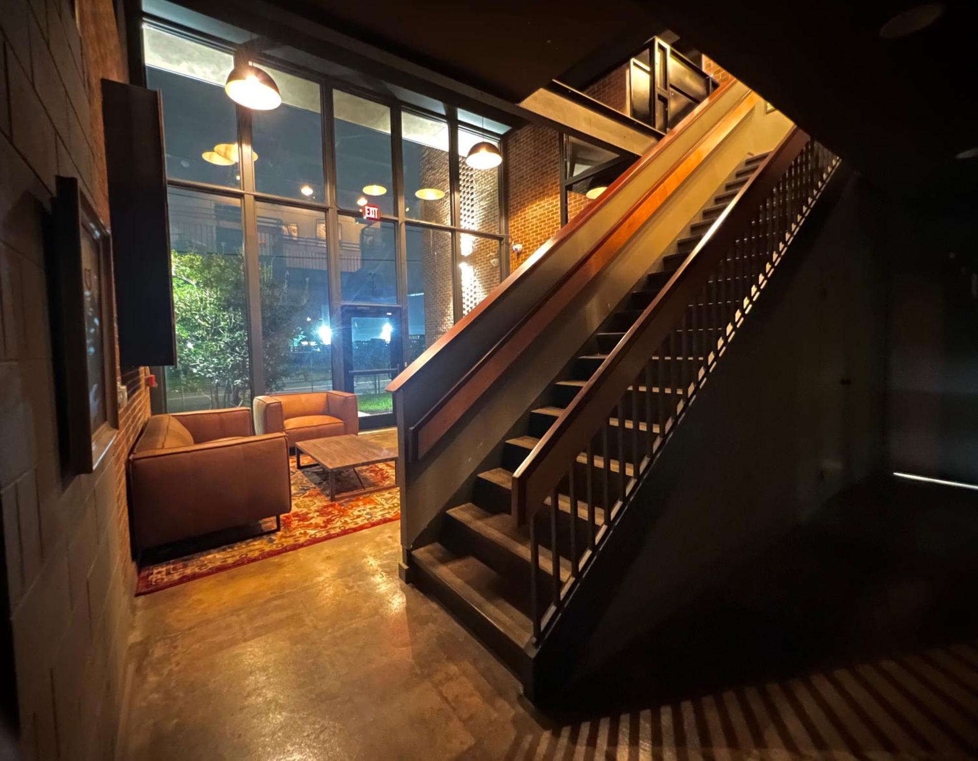 Classified Moto - The Frank Room Richmond Exteriör bild