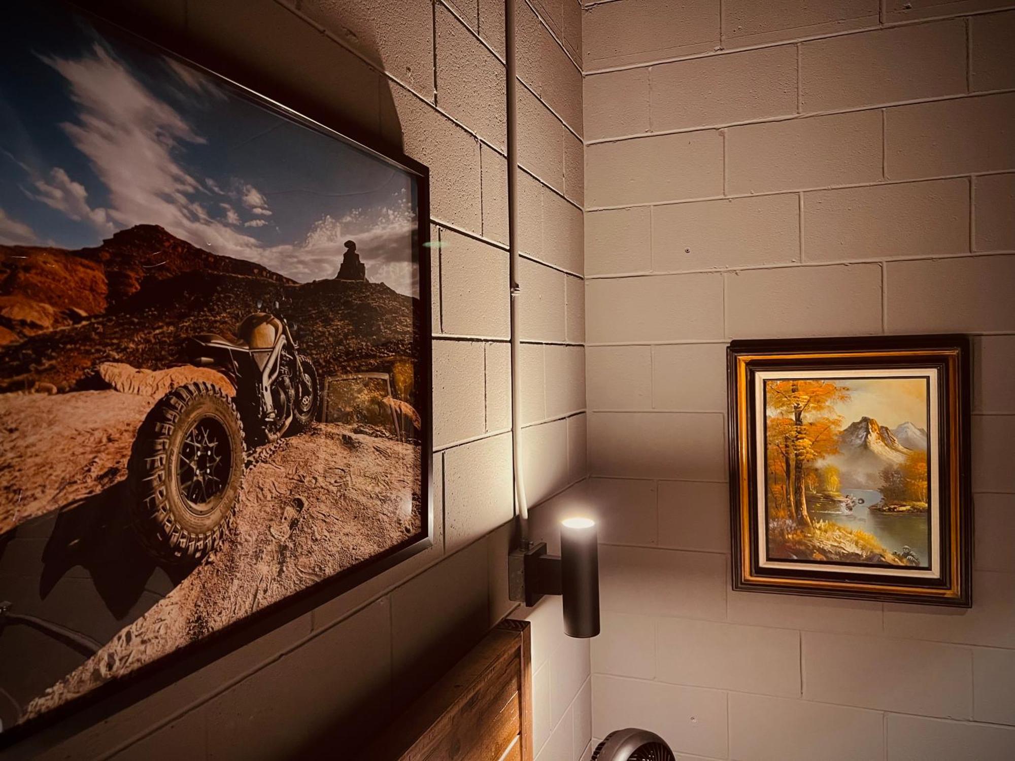 Classified Moto - The Frank Room Richmond Exteriör bild
